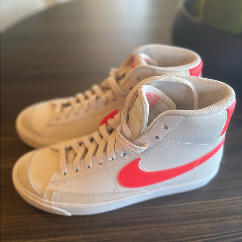 Nike Blazer Mid 77